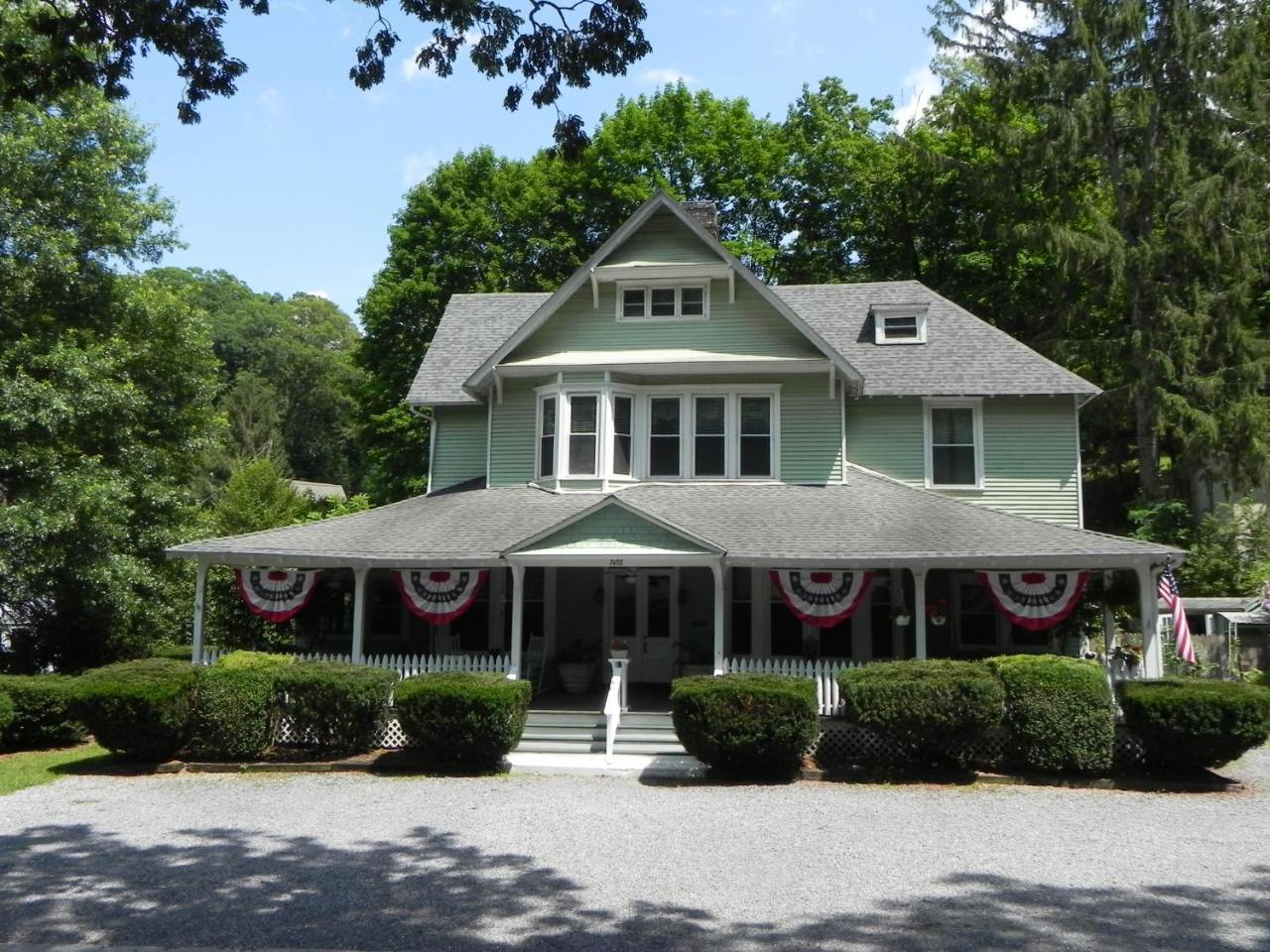 Vine Cottage Inn هوت سبرينغز المظهر الخارجي الصورة